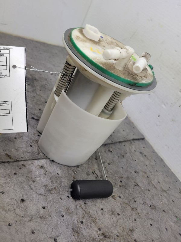 Fuel Pump Assembly 2.5L Fits 13-14 LEGACY 1730167