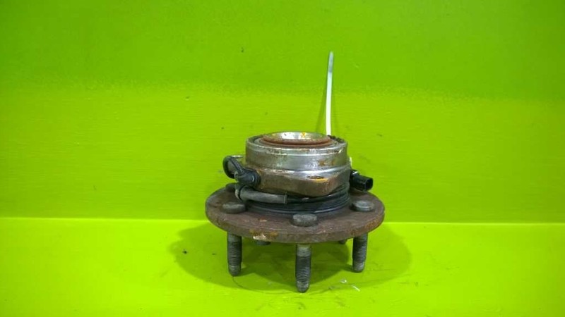14 15 16 17 18 19 GMC SIERRA 4X4 FRONT WHEEL HUB OEM 3189-243