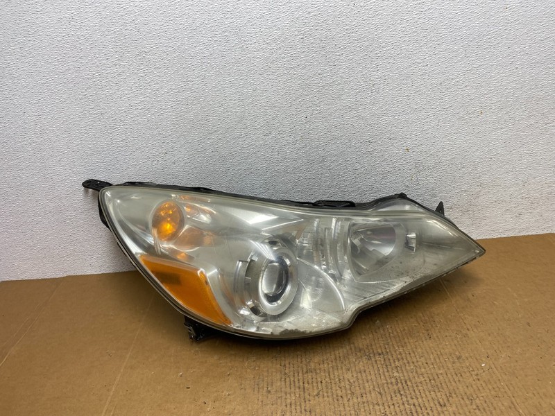 2010-2012 Subaru Legacy Outback Right Passenger Headlight AE0640 DW