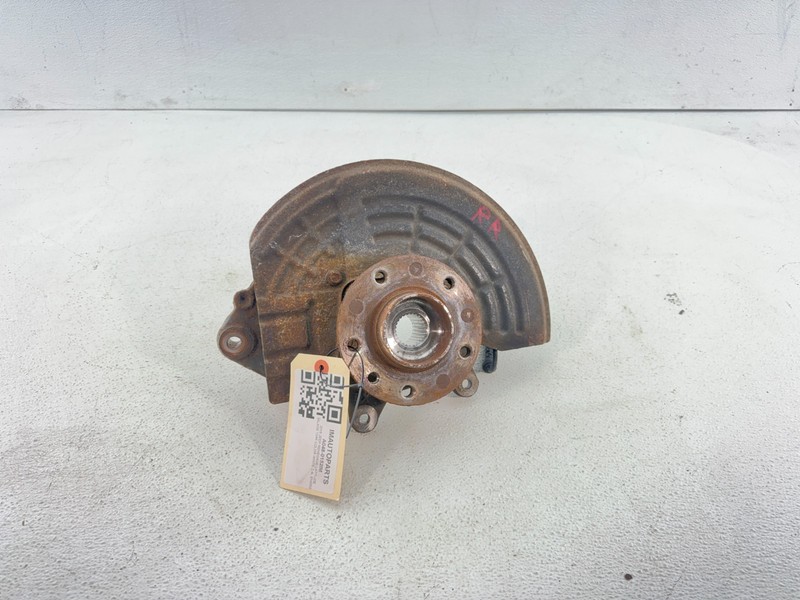 2015-2021 JEEP RENEGADE FWD REAR RIGHT SIDE SPINDLE KNUCKLE WHEEL HUB OEM