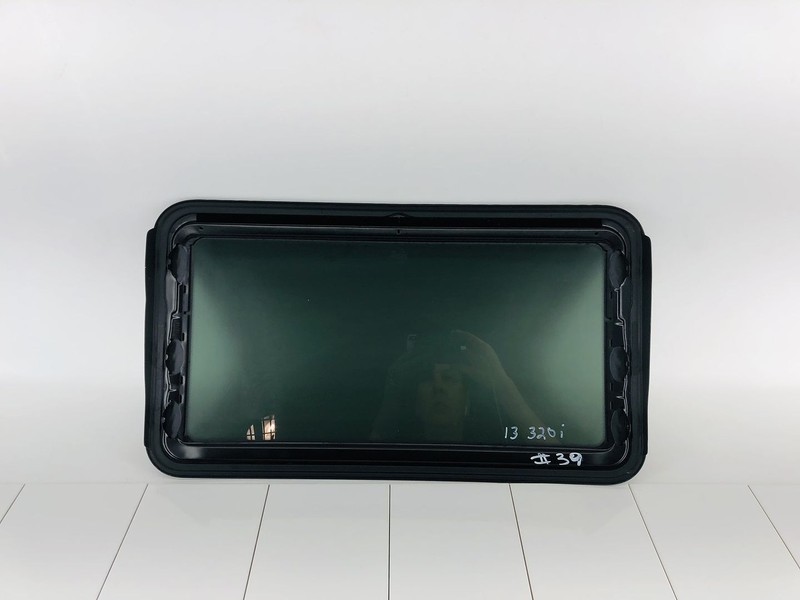 13-18 BMW 320I F30 UPPER OVERHEAD SUNROOF MOONROOF GLASS OEM #39