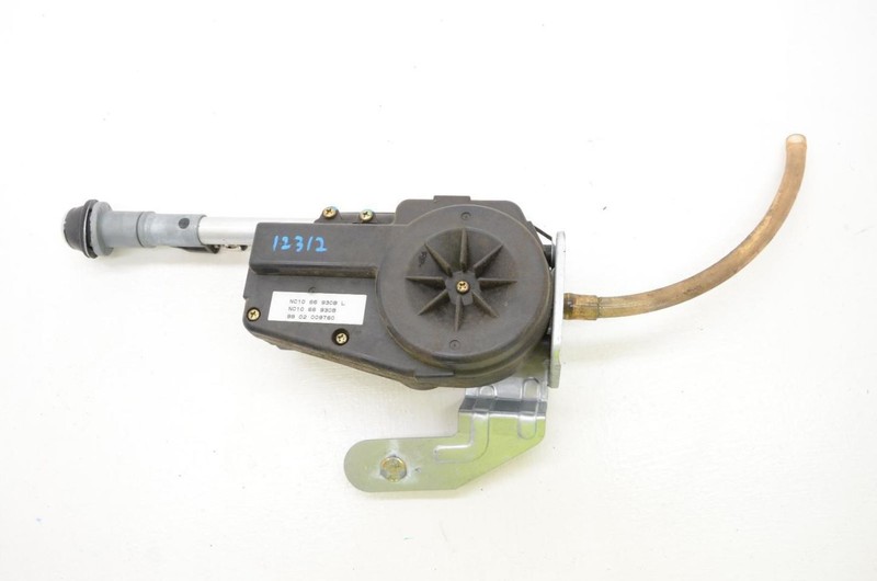 99-05 Mazda Mx-5 Miata NB Antenna Assembly NC1066930B