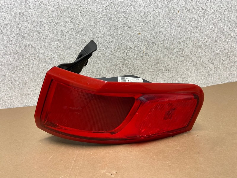 2010-2018 Lincoln Mkt Right Passenger Rh Side Tail Light Oem AD7857 LK
