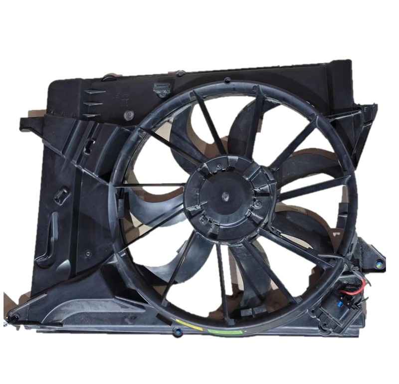2015-2022 Chevy Trax 1lt 1.4L Engine Cooling Fan Assembly OEM