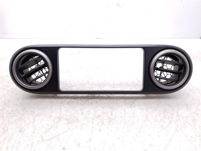 08 09 10 SCION XB DASH CENTER BEZEL WITH VENTS