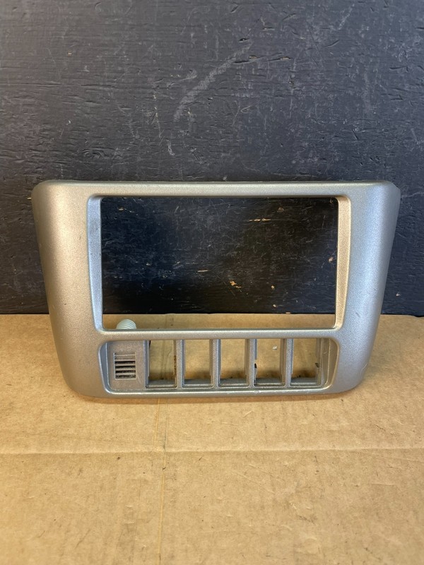 2001-2003 Toyota Sienna Center Console Dash Radio Bezel Trim AC5196 DG