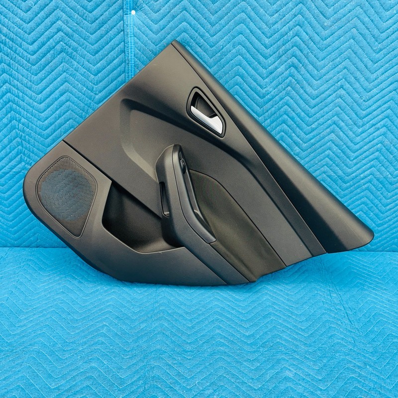 2015–2018 Ford Focus ST 2.0 Rear Right Door Panel Trim OEM PF1EBA27406NGC35B8