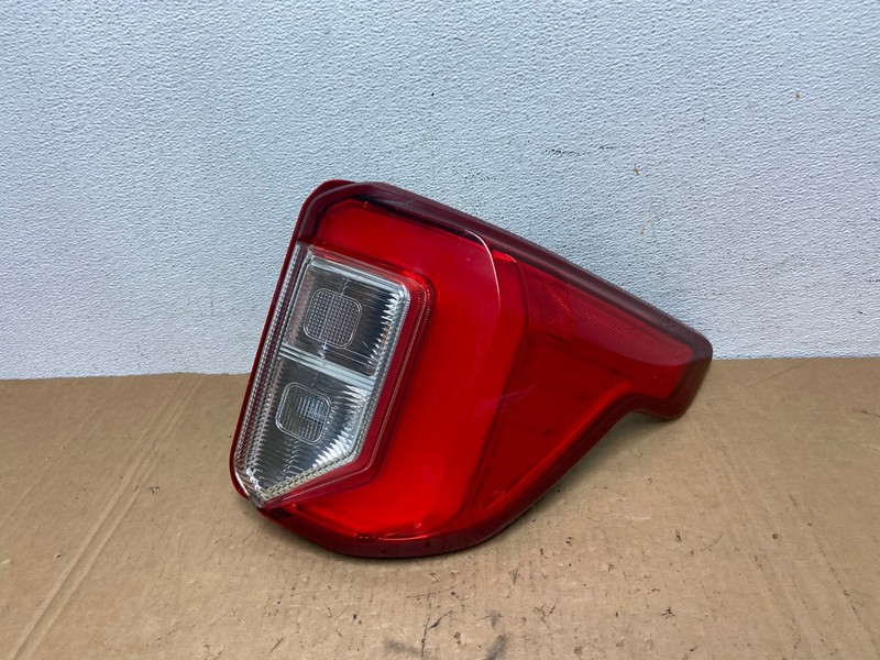 2020 2021 2022 2023 Ford Explorer Right Passenger Side Tail light OEM AD3216 LK