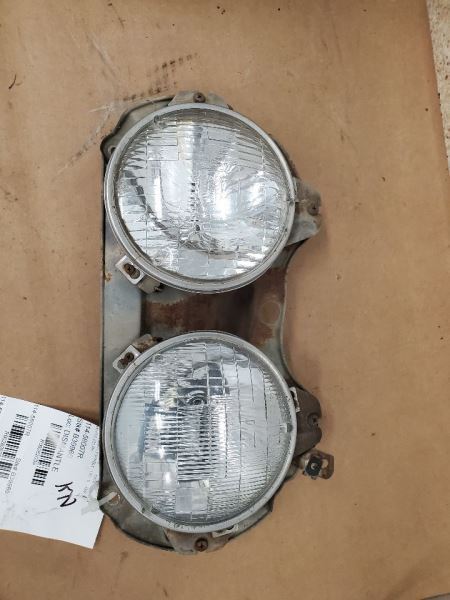 Passenger Right Headlight Fits 72-74 TOYOTA PICKUP 282039