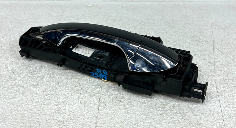 ⭐2017-2019 INFINITI QX30 REAR RIGHT PASS SIDE EXTERIOR DOOR HANDLE OEM LOT2589