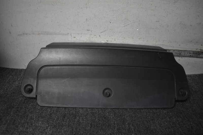 2013-2016 LAND ROVER VOGUE REAR LOWER VALANCE MOLDING FACTORY OEM