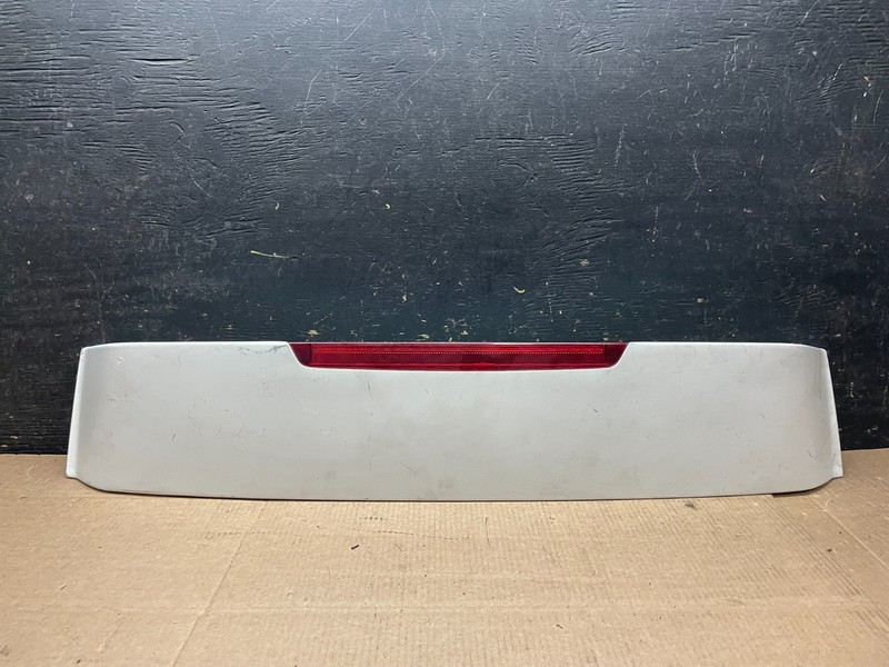 2005 to 2011 Hyundai Accent Trunk Lid Hatch 3rd Brake Light Spoiler Y9457 DG