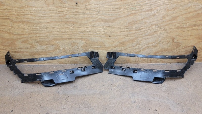 2021 2022 HYUNDAI GENESIS G80 Front Bumper Upper Brackets Left And Right OEM