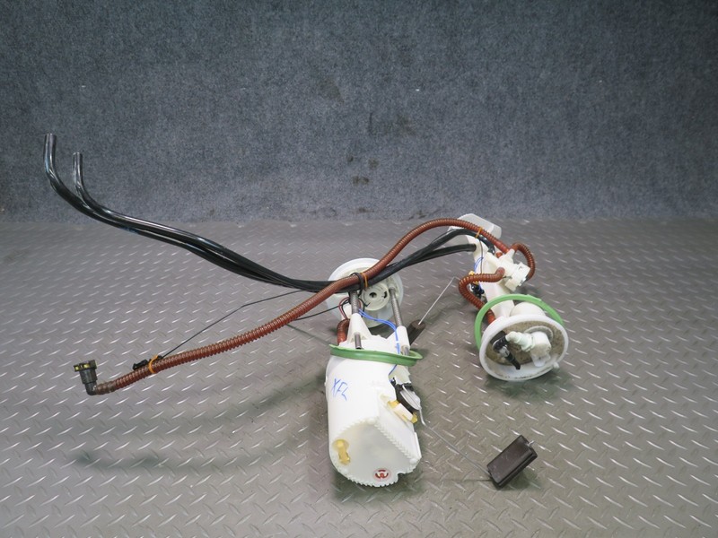 2014-2018 BMW F15 X5 N55 FUEL PUMP LEVEL SENSOR SENDING UNIT SET OF 2