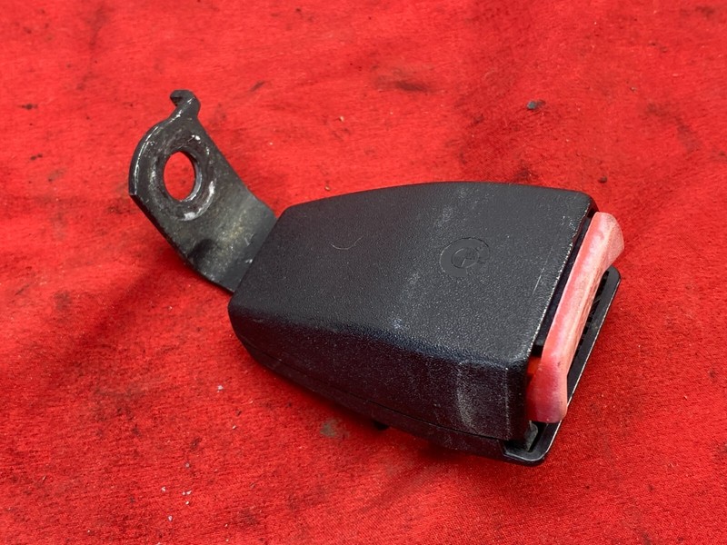 91-99 BMW E36 3 Series M3 Sedan Rear Left Driver Side Seatbelt Buckle Latch OEM✅