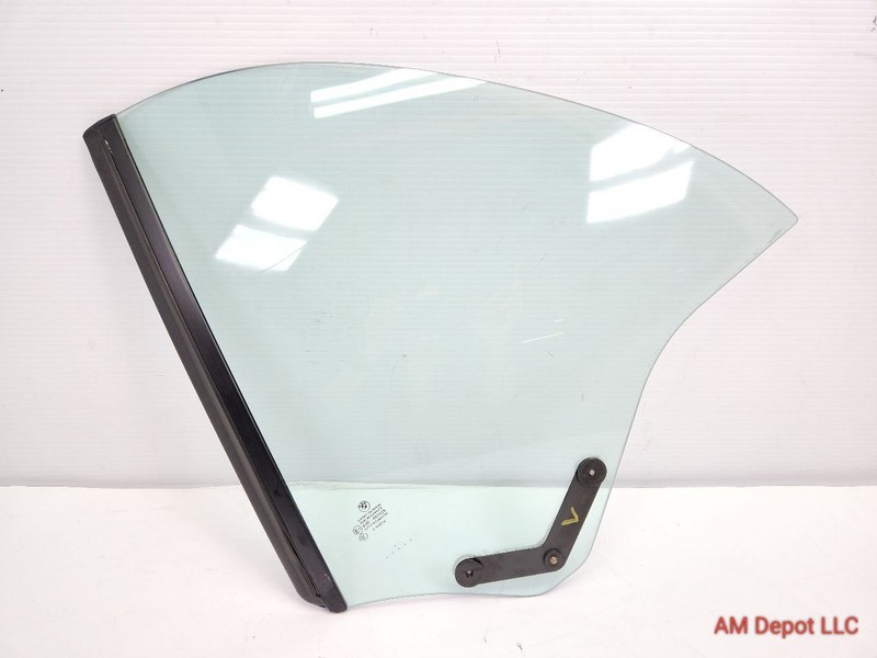 2004 BMW 330ci 325ci E46 Convertible Rear Left Quarter Glass 51368209423