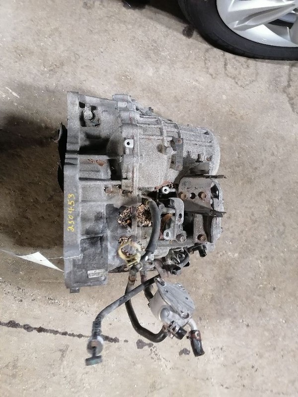 Automatic Transmission Gasoline 4 Cylinder AWD Fits 10-12 RAV4 1693488