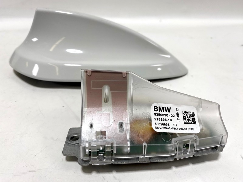 12-18 BMW SERIES 3 320i UPPER ROOF SHARK FIN ANTENNA W/ HOUSING COVER WHITE OEM
