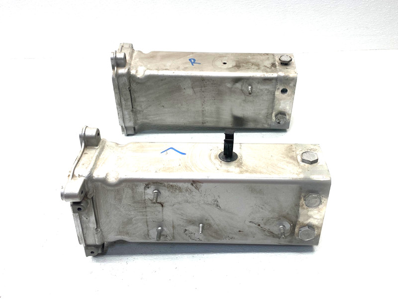 11-14 AUDI A8 D4 LEFT RIGHT FRONT BUMPER REINFORCEMENT BRACKETS OEM #A0.42