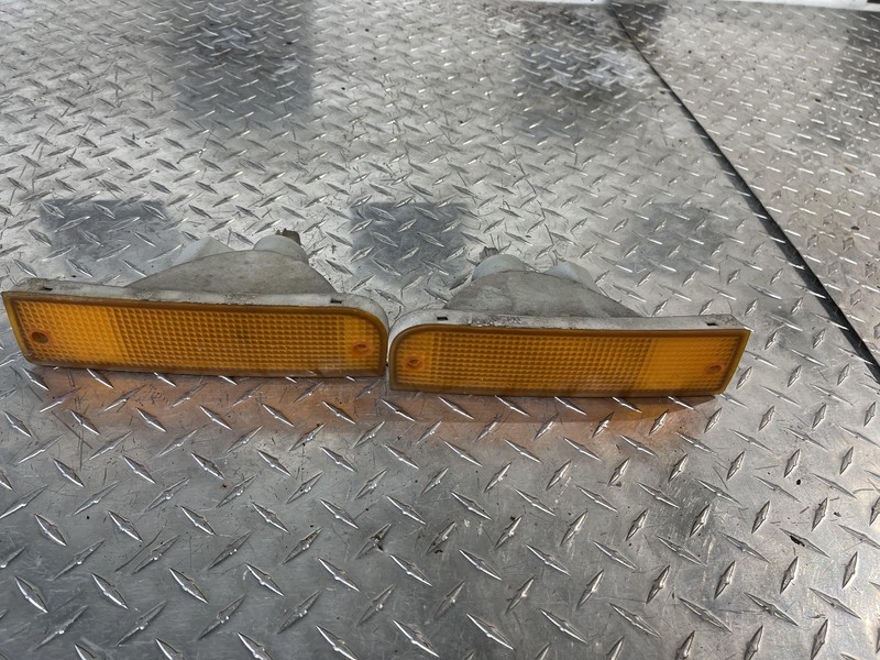 1992-1995 Toyota 4runner 4 runner Parking Turn Signal Lights Oem Tested *