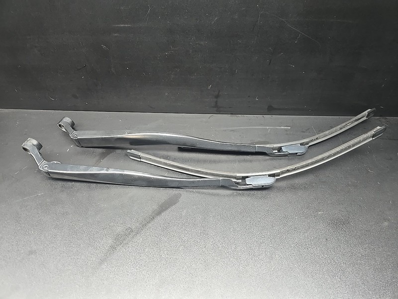 06-15 LEXUS IS250 C IS350 C FRONT LEFT & RIGHT WINDSHIELD WIPER ARM PAIR SET OEM