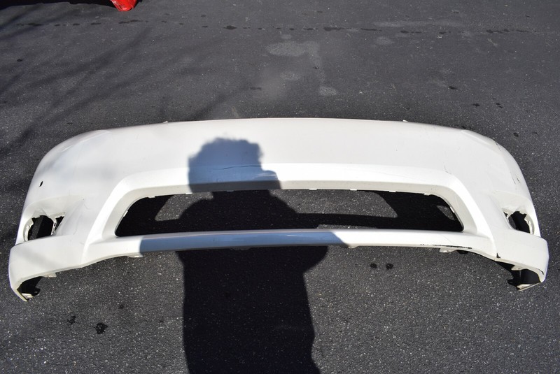 TOYOTA FRONT BUMPER FACTORY OEM