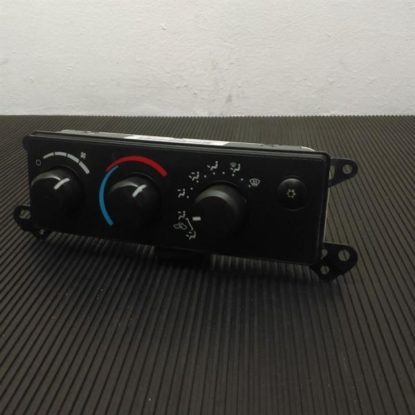 06-07 Dodge Dakota A/C Temperature Control None Heated Glass OEM 55056395AC