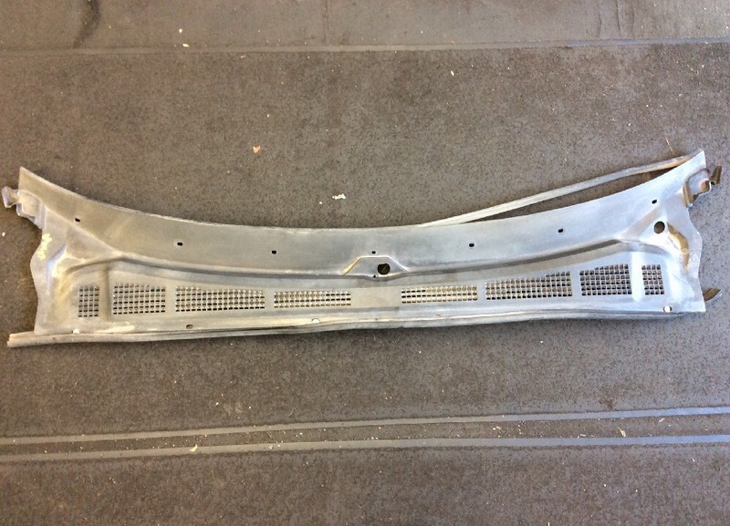 86 87 88 89 Accord Top Cowl Assy Windshield Wiper Cover Cowl Screen Used OEM