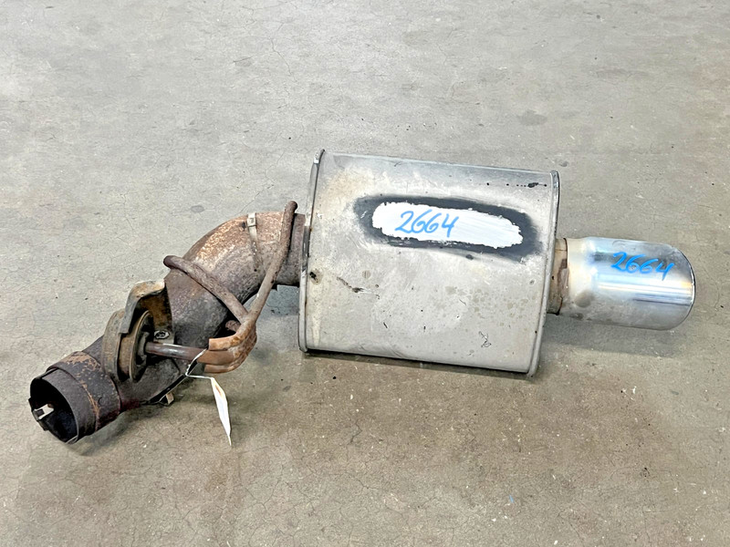 ⭐2015-2017 LINCOLN NAVIGATOR 3.5L REAR EXHAUST MUFFLER RESONATOR PIPE LOT2664