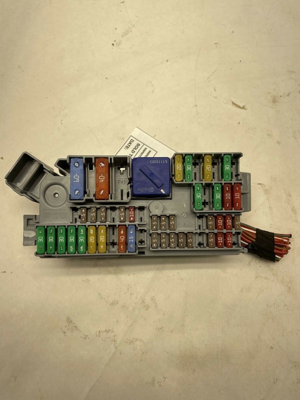 2019-2020 BMW X5 G05 3.0L POWER DISTRIBUTION JUNCTION FUSE RELAY BOX OEM