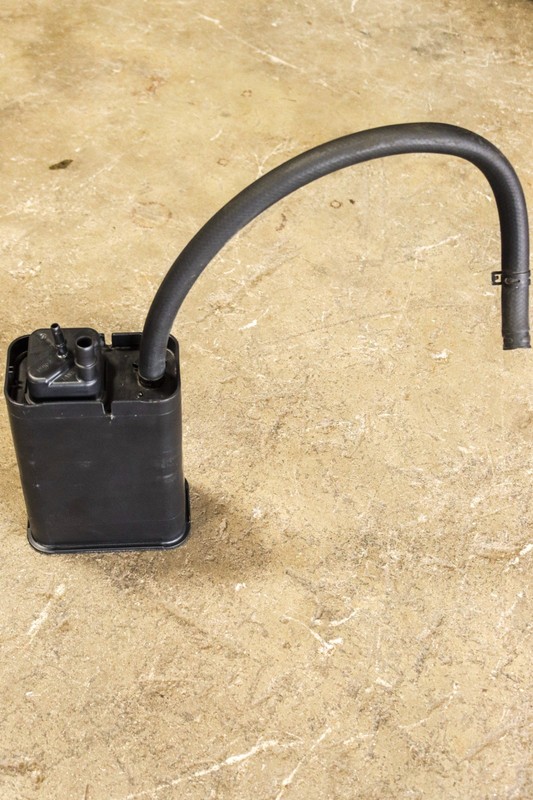 97-13 Chevrolet Corvette C5 C6 Fuel Evap Vapor Charcoal Surge Tank OEM *USED