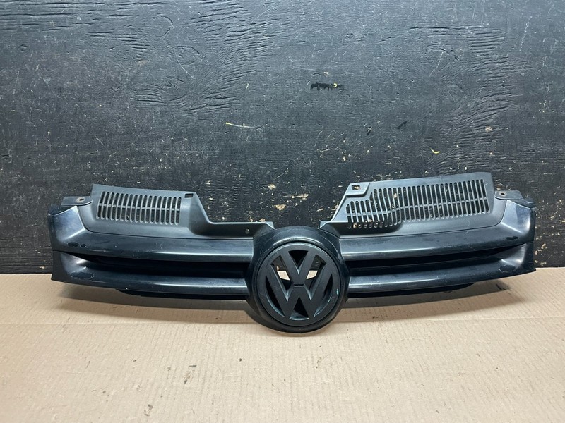2004 to 2009 Volkswagen Golf MK5 Front Bumper Grill Grille 1k0853655 Z8418 DG