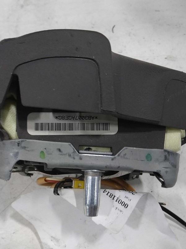 2005 Cadillac Escalade Steering Wheel Air Bag Black OEM 15118222 Used