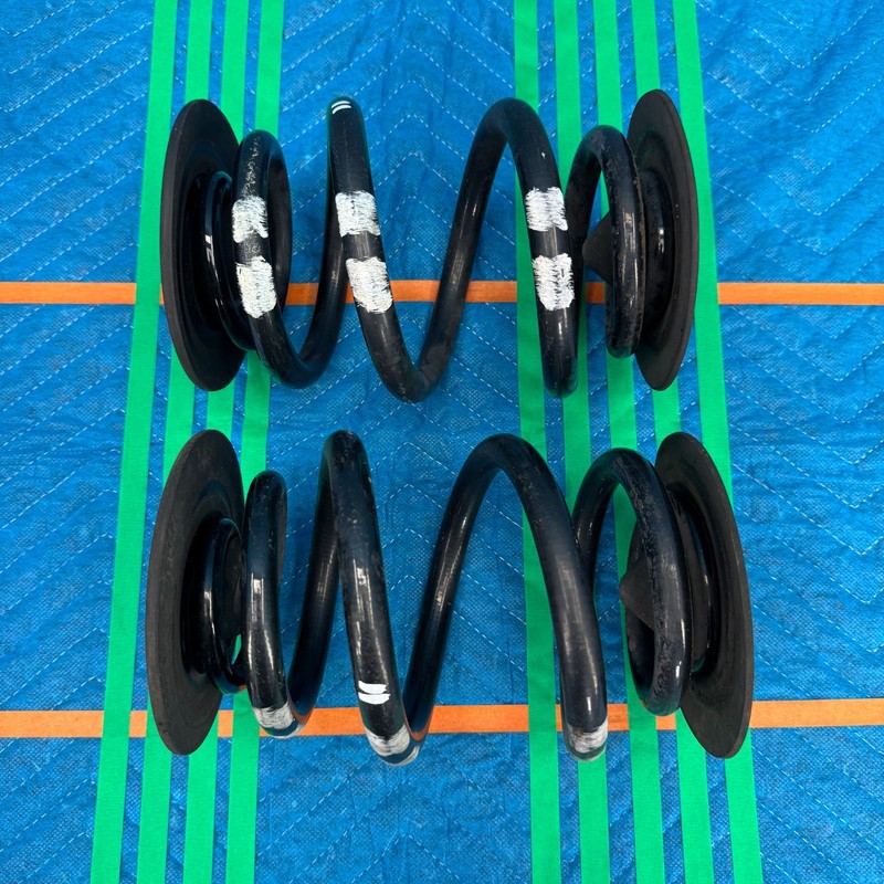2001–2006 BMW 330Ci E46 Convertible Rear Suspension Coil Springs Set OEM
