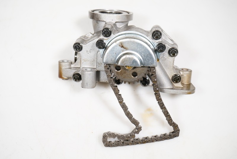 2009-2012 Hyundai Genesis 3.8L Engine Motor Oil Pump Assembly OEM