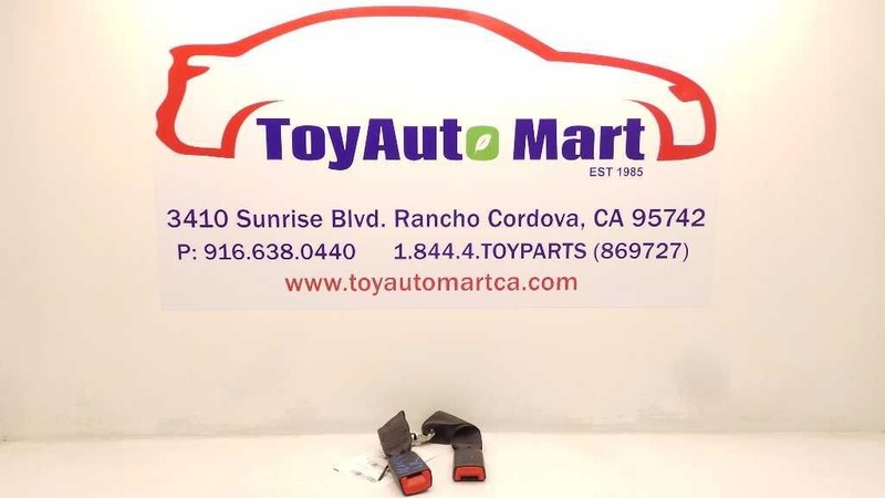 2007 TOYOTA COROLLA DRIVER SIDE REAR AND CENTER BELT BUCKLE ASSEMBLY