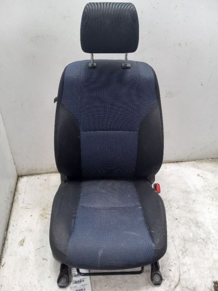 06-07 SCION TC PASSENGER SIDE FRONT BLUE/BLACK CLOTH BUCKET SEAT