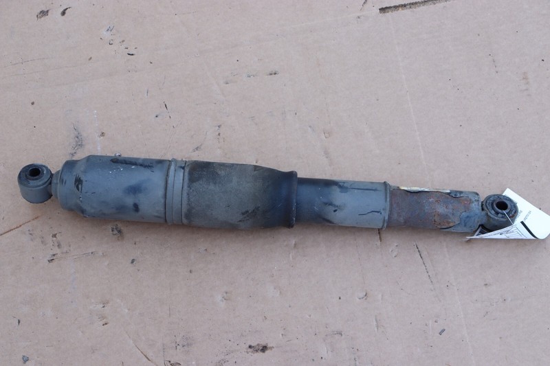 2016-2020 CHEVY TAHOE RWD REAR RIGHT SUSPENSION SHOCK STRUT ABSORBER OEM