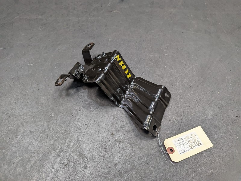 Jack Assy Mount Bracket 2018 Nissan Pathfinder 74595-3JA0A 2013 2014 2015 - 2019