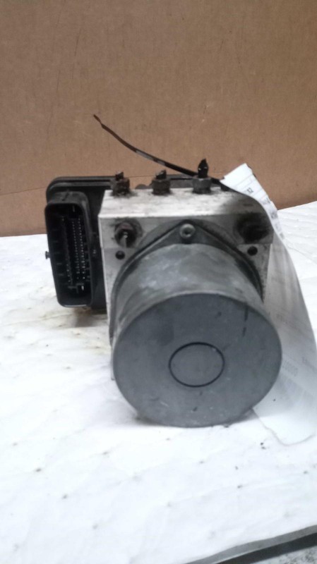 2016 Toyota RAV4 ABS Pump & Motor Assembly OEM Maroon 90K Miles NJ25-17182