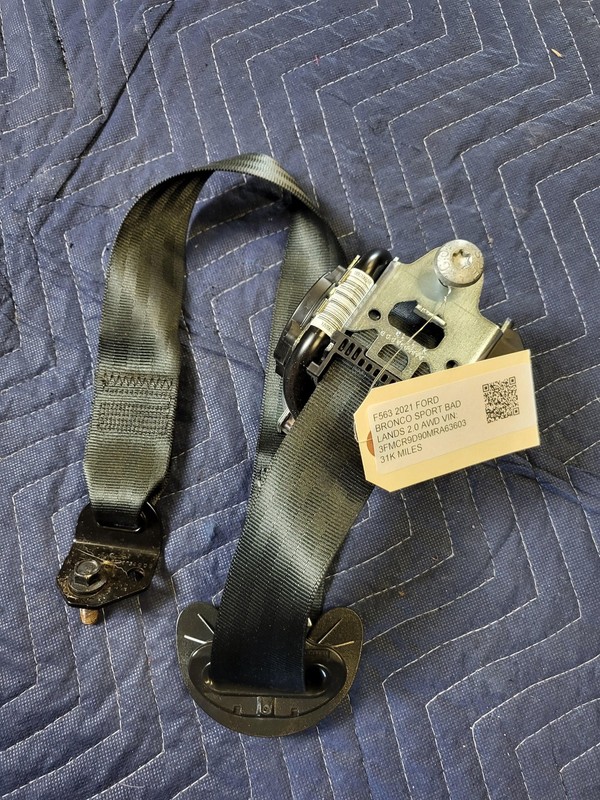 Used Oem Ford Rear Right Passenger Seat Belt Retractor for 2021-22 Bronco Sport