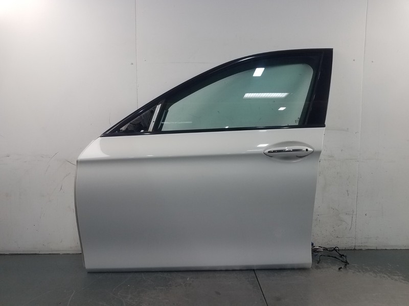2013 BMW M5 F10 Left Front Driver Door #3439 o3