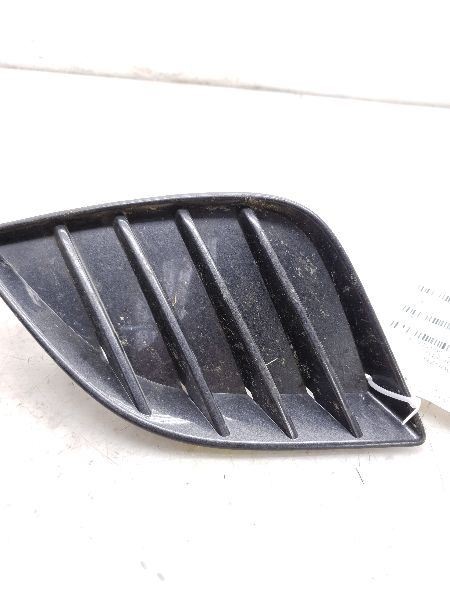 14-16 TOYOTA COROLLA LE PASSENGER SIDE LOWER BUMPER MOUNTED GRILLE ASSEMBLY