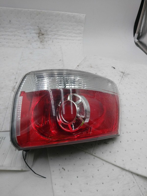 Used Right Tail Light Assembly fits: 2010 Gmc Acadia quarter panel mounted Right