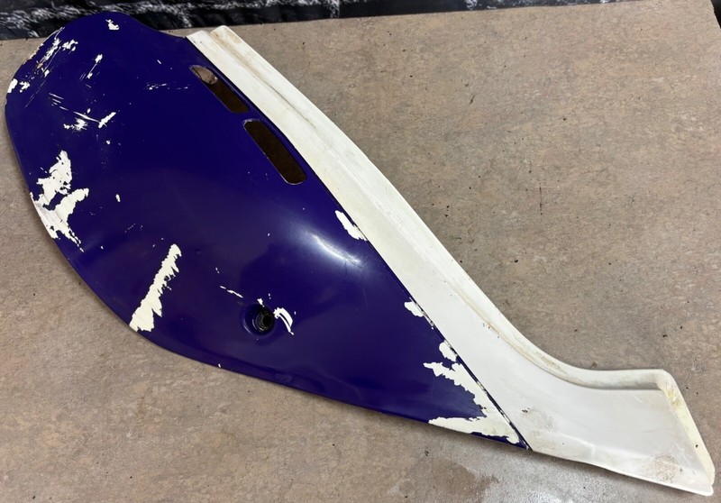 1996 Honda XR600R XR 600R Right Side Cover Fairing Plastic Panel Plate 1997 Z3