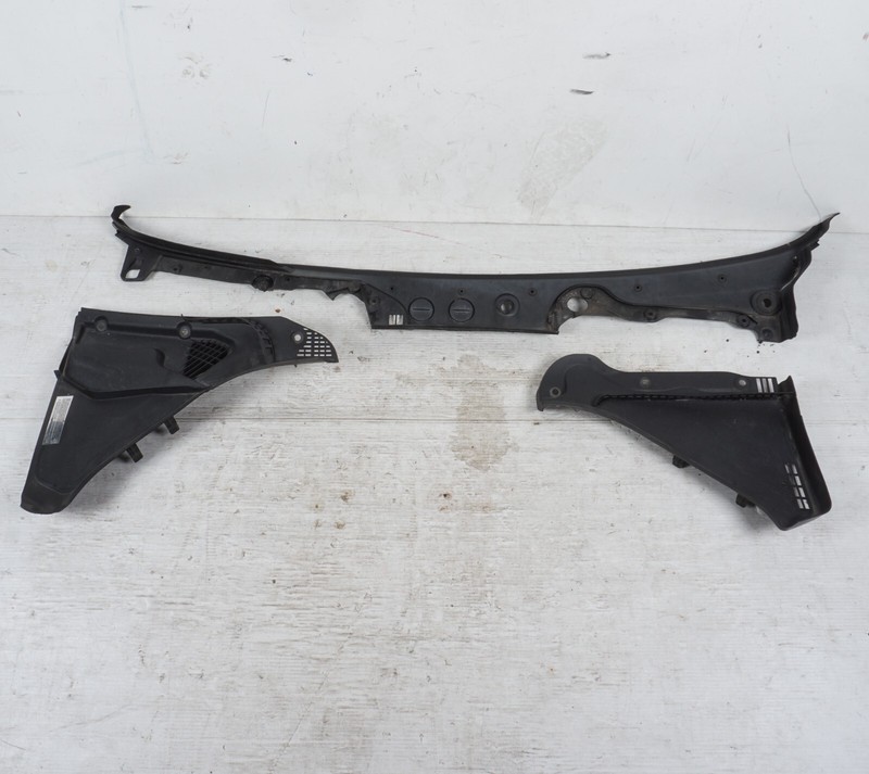 13-18 BMW 650i 640i Grand Coupe Front Windshield Wiper Cowl Cover Trim Panel OEM