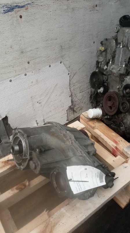 2008 Jeep Liberty Transfer Case Assembly OEM 52853752AA 181K Miles 4WD