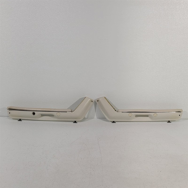 87-93 Mustang Convertible Door Panel Armrests Lh Rh Set White AA7001