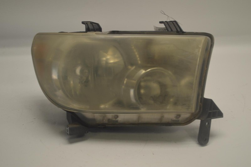 2007-2013 TOYOTA TUNDRA RIGHT PASSENGER SIDE HEADLIGHT HALOGEN LAMP LENS OEM