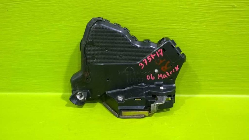 03-08 MATRIX PASSENGER RIGHT FRONT DOOR LOCK LATCH ACTUATOR OEM 3751-17